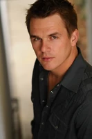 Дерек Рэй — актёр, озвучивший Хьюстона в PAYDAY 2 и ставший прототипом его внешности