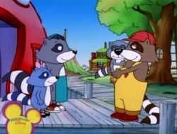 Scootch Raccoon Pb J Otter Wiki Fandom