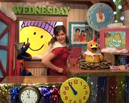 Super Grover, Kelly, and Chica