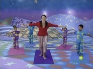 Angelina's Ballerina Bow Stretch