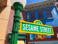 Sesame Street Signpost | PBS Kids Wiki | Fandom