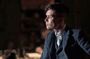 Thomas-Shelby-peaky-blinders-35662660-988-659