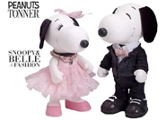 Peanuts-Tonner-Snoopy-e-Belle-in-Fashion-01.jpg (71 KB) Belle and Snoopy dressed to the nines