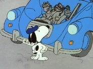 Snoopyfixescar.jpg (67 KB)