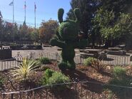 Snoopy topiary