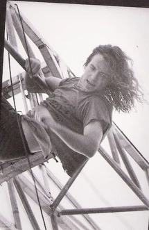 Tumblr mhq74m0VtN1rusmn6o1 500.jpg (119 KB)