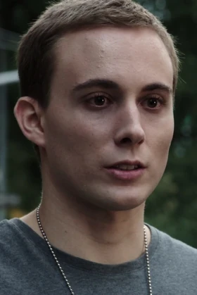 3x07 MikeLaskey