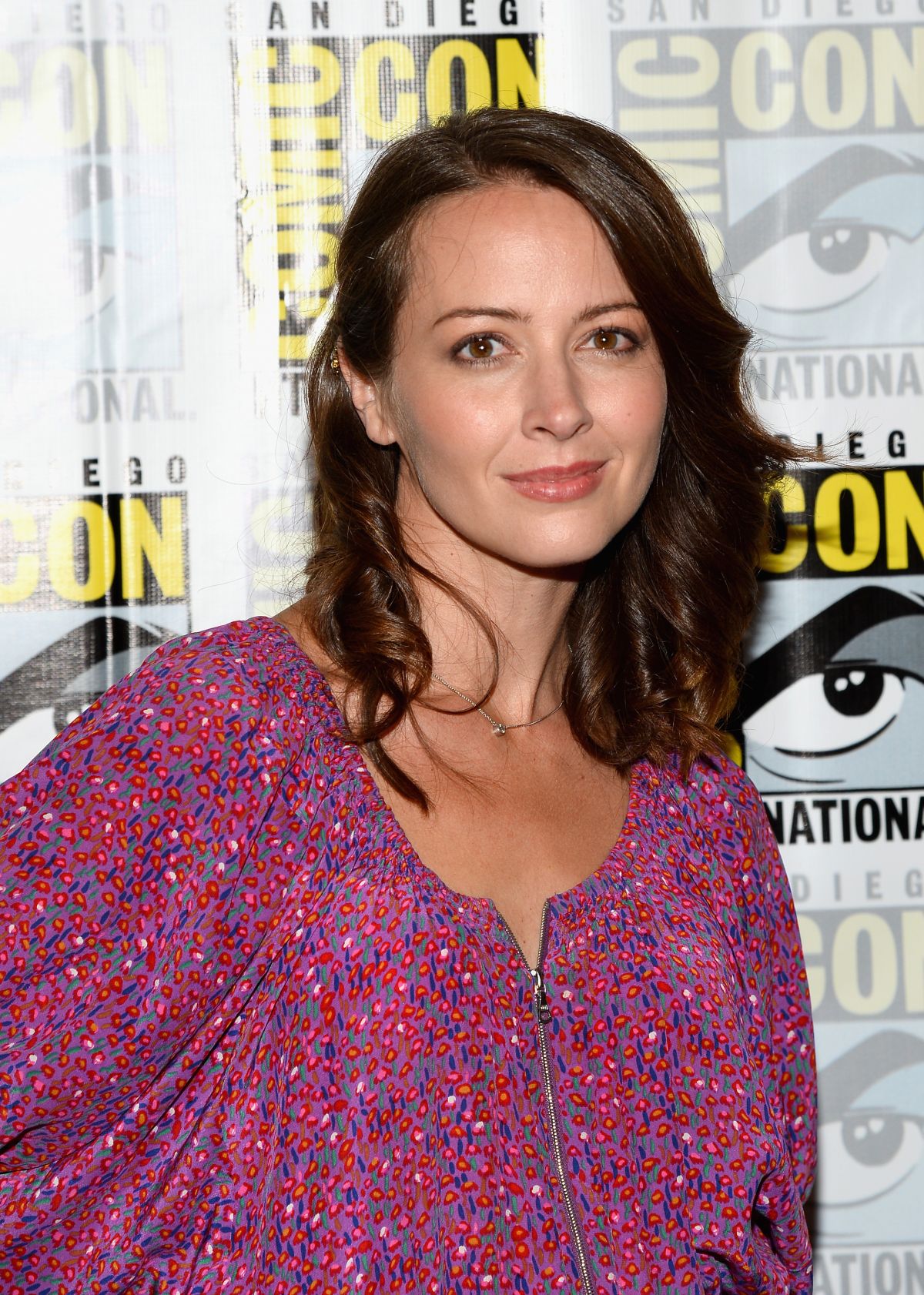 Amy acker photos