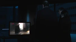 3x22 - Collier goes live