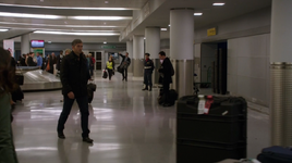 3x13 - Italy Rome Airport (1)