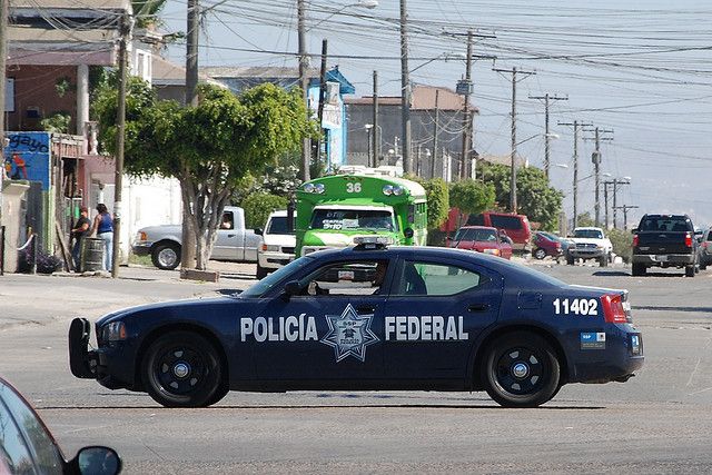 Carro de polícia – Wikipédia, a enciclopédia livre
