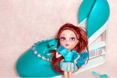 Deidre Diamond | Peek-a-boo Petites Wiki | Fandom