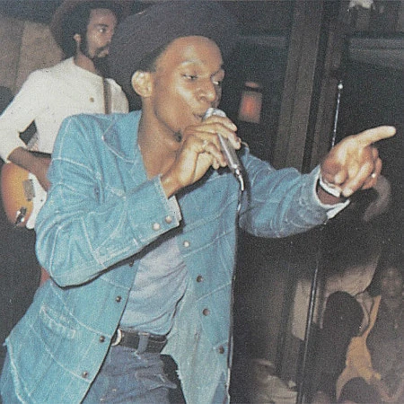 レゲエ　LINVAL THOMPSON - KUNG FU MAN Linval Thompson - Kung Fu Man + Upsetters - Fu Man Version - YouTube