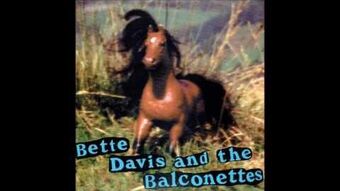 Pukekos: Bette Davis And The Balconettes