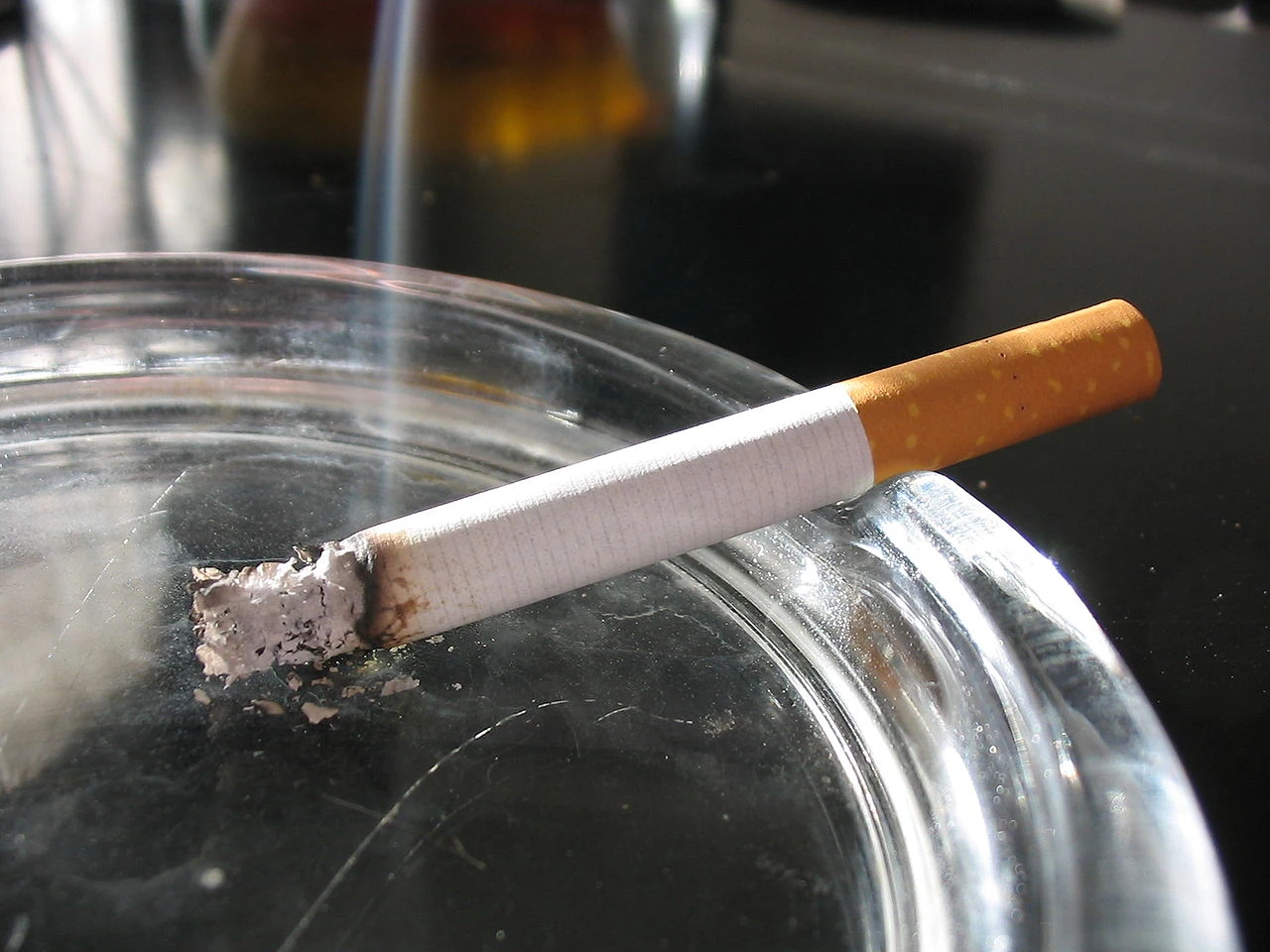 average amount of nicotine in a cigarette 🚬 Vaping vs. Smoking: What's the Nicotine Equivalent? 🚬 Curious about how  vaping compares to smoking? Let's break it down! 📊 Disposable Vapes: A  typical disposable vape with around 600 puffs can