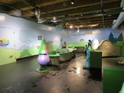 Boston-children-s-museum.jpg (45 KB) A statue of Quack in Peep's World - Boston Children's Museum