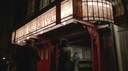 Penny-Dreadful-exterior-of-Grand-Guignol-Britannia