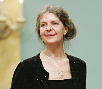 Anne Compton