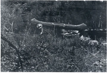 Portaging a canoe, circa 1910-1912. Photo by Superior National Forest. Courtesy Wikimedia Commons.
