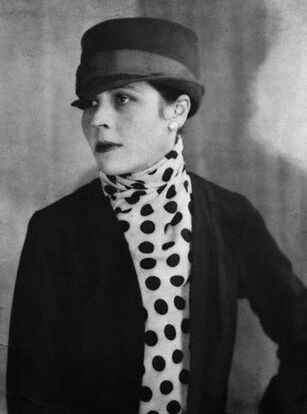 Djuna Barnes (1892-1982) circa 1921. Courtesy Wikimedia Commons.