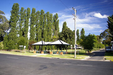 Banjo Paterson Park, Yass, New South Wales. Photo by Bidgee. Licensed under Creative Commons, Courtesy Wikimedia Commons.