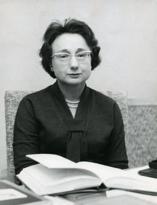 Dorothy Auchterlonie Green (1915-1991). Courtesy Australian Women's Register.