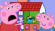 Peppa sees a spider.