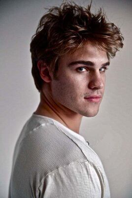 Grey-Damon