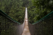 Puente del paque Lynn Canyon, lugar cerca de donde se encuentra ubicada la Mansión Zhang.