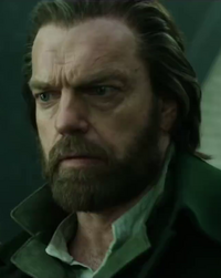 Hugo Weaving Reteams with Peter Jackson on 'Mortal Engines