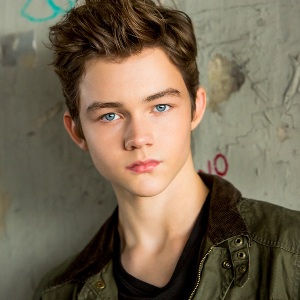 Levi Miller | Peter Pan Wiki | Fandom