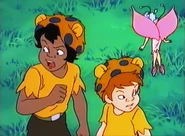 Twins (Fox) 08.jpg (39 KB)