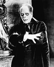 who did erik kill in the phantom of the opera 477px-ChaneyPhantomoftheOpera