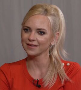 AnnaFaris