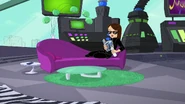 319b - Vanessa Relaxing.jpg (1.15 MB)