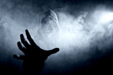 Smoke Ghost Hand