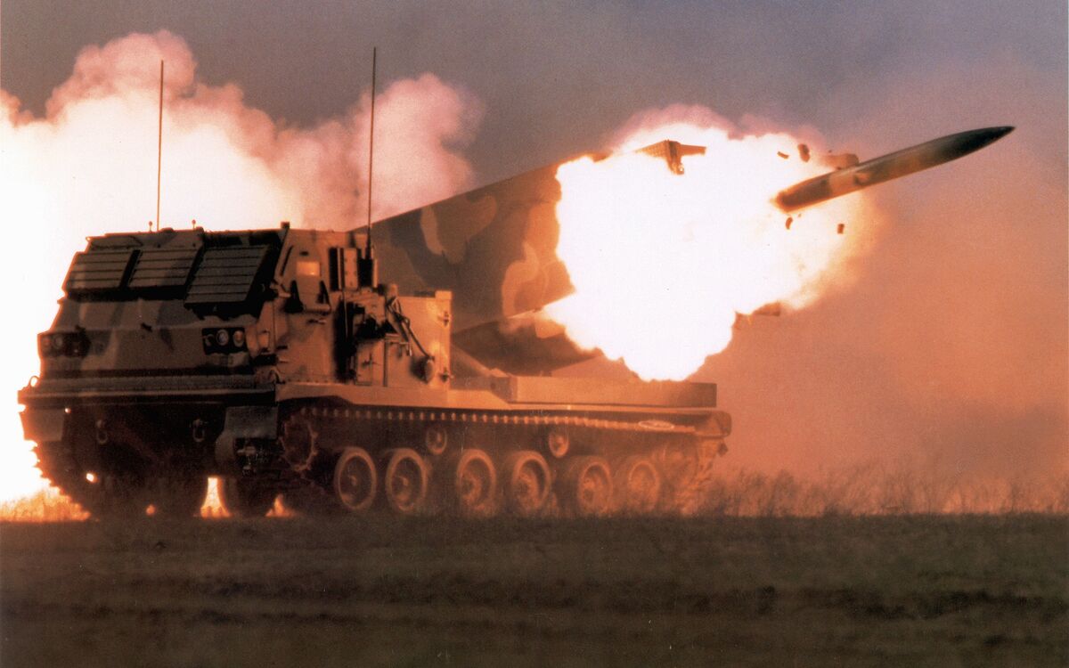 1/24 バトルビーム RC U.S.M270 MLRS【96338】 | アオシマ | ABK