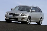 Toyota-avensis-2006-21