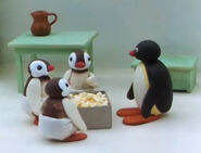 Pingu giving the Baby Penguins some popcorn in Pingu the Chef.