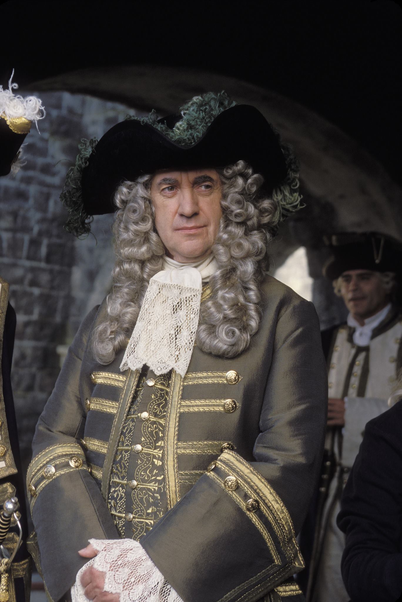 User Blog Black Caesar Happy Birthday Jonathan Pryce Potc Wiki Fandom