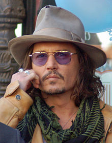 220px-JohnnyDeppApr2011.jpg