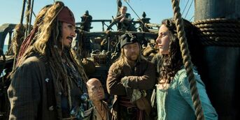 Johnny-depp-and-kaya-scodelario-in-pirates-of-the-caribbean-5