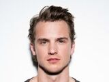 Freddie Stroma