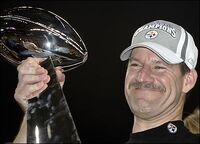 Bill Cowher, Pittsburgh Steelers head coach at the1996 Super Bowl XXX, Dallas  Cowboys vs.Pittsburgh Steelers Stock Photo - Alamy