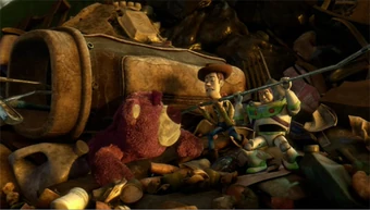 rose toy broken Oso Lotso Peluche Toy Story main image 1