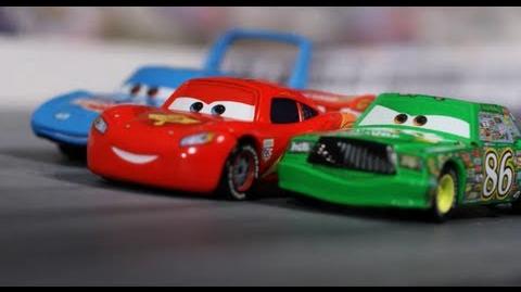 Disney Pixar Cars MATER & LIGHTNING McQUEEN With No Tires Vehicle Car 2-pack
