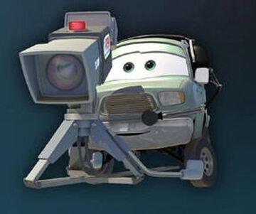 ミニカー Disney Cars NELSON BLINDSPOT Disney Cars Oversized Nelson Blindspot Vehicle : Amazon.ca