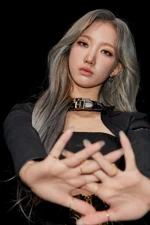 PIXY Sua Chosen Karma concept photo 2.png (1.31 MB) PIXY 1st American Tour 'Karma Is A B'