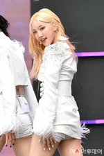 With My Wings Sua 3.jpg (484 KB) With My Wings (3)
