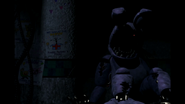 Bonnie no trailer do segundo jogo. Ele perdeu parte de sua face mas permanece ativo.